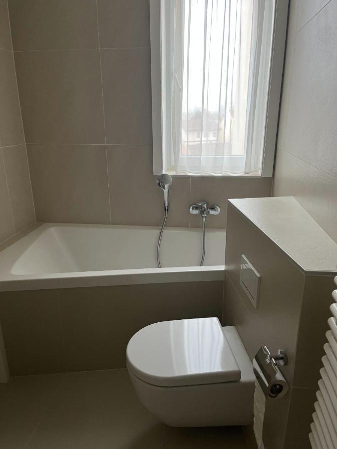 Luxusappartement Mit Garage Im Zentrum Винер-Нойштадт Экстерьер фото